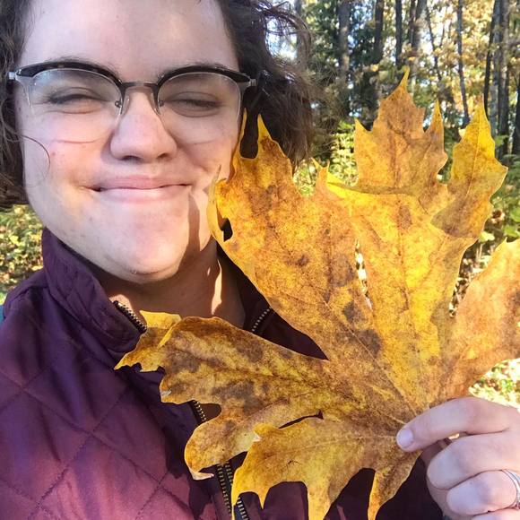 Meet your Posher, Hannah - Picture 1 of 1